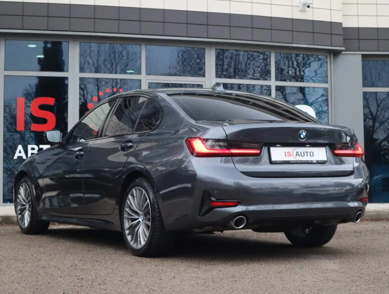 BMW 320 d/SportLine/Virtual/Подгрев/Амбиент/PDC/Active Gua, снимка 6 - Автомобили и джипове - 53394513