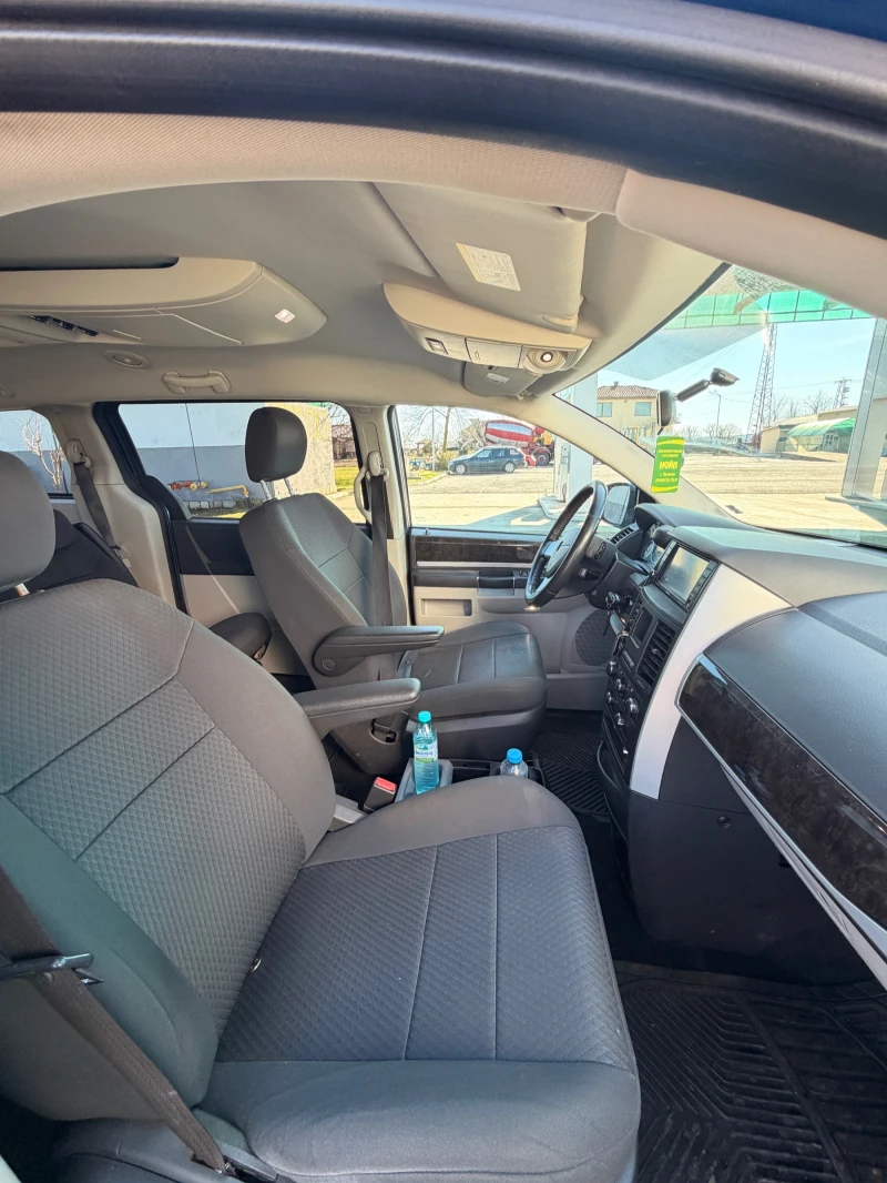 Dodge Caravan Газово, снимка 5 - Автомобили и джипове - 53474334