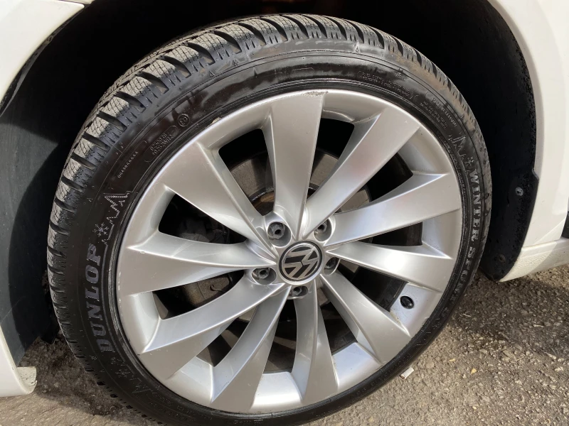 VW Scirocco 1.4 TSI, снимка 14 - Автомобили и джипове - 53560573