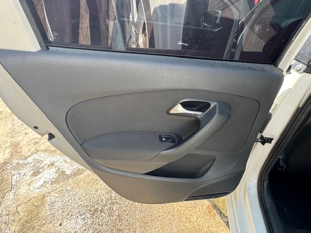 VW Polo 1.2 бензин - изображение 10