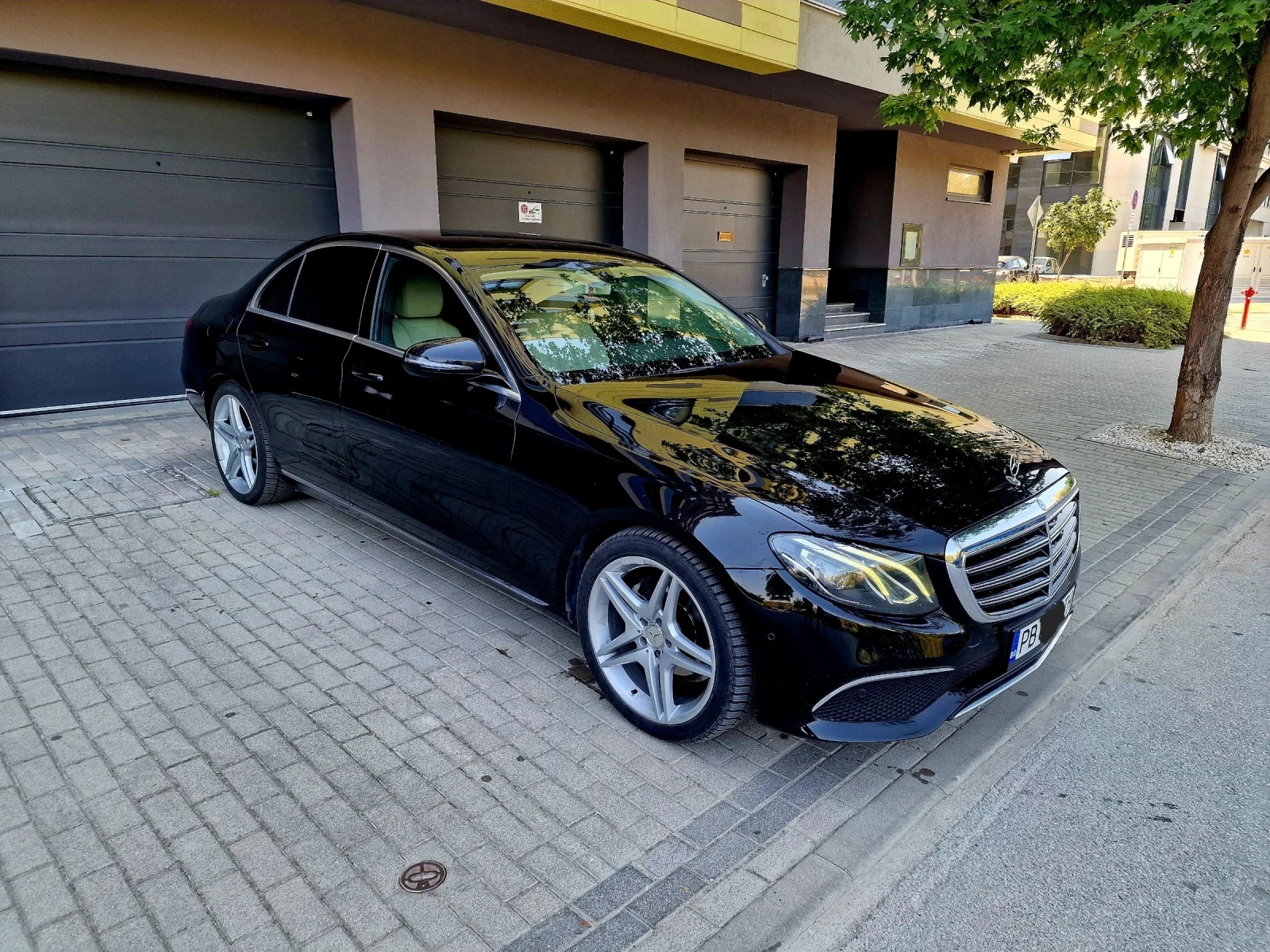 Mercedes-Benz E 220 CDI / AVANTGARDE, снимка 1