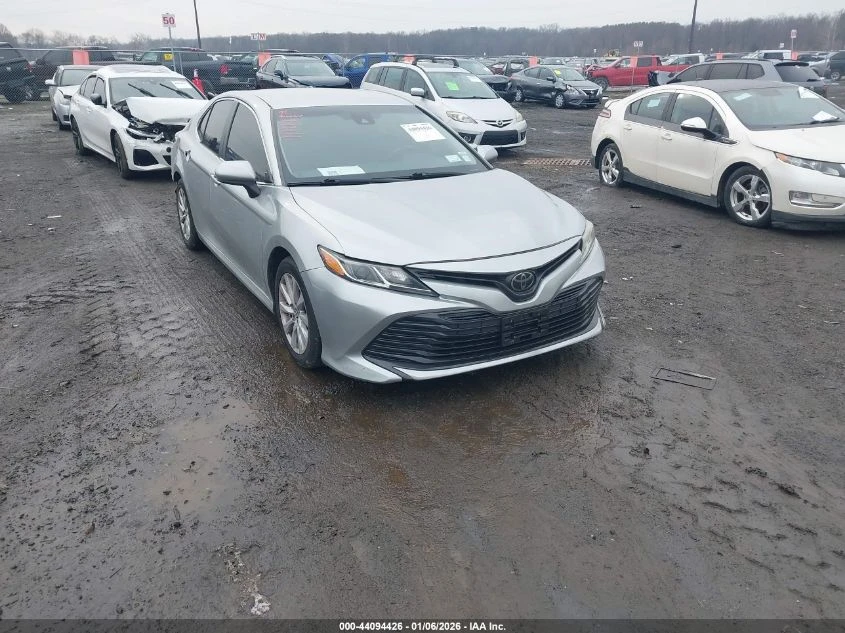 Toyota Camry 2.5L I-4 DI, DOHC, VVT, 203HP Front Wheel Drive, снимка 1