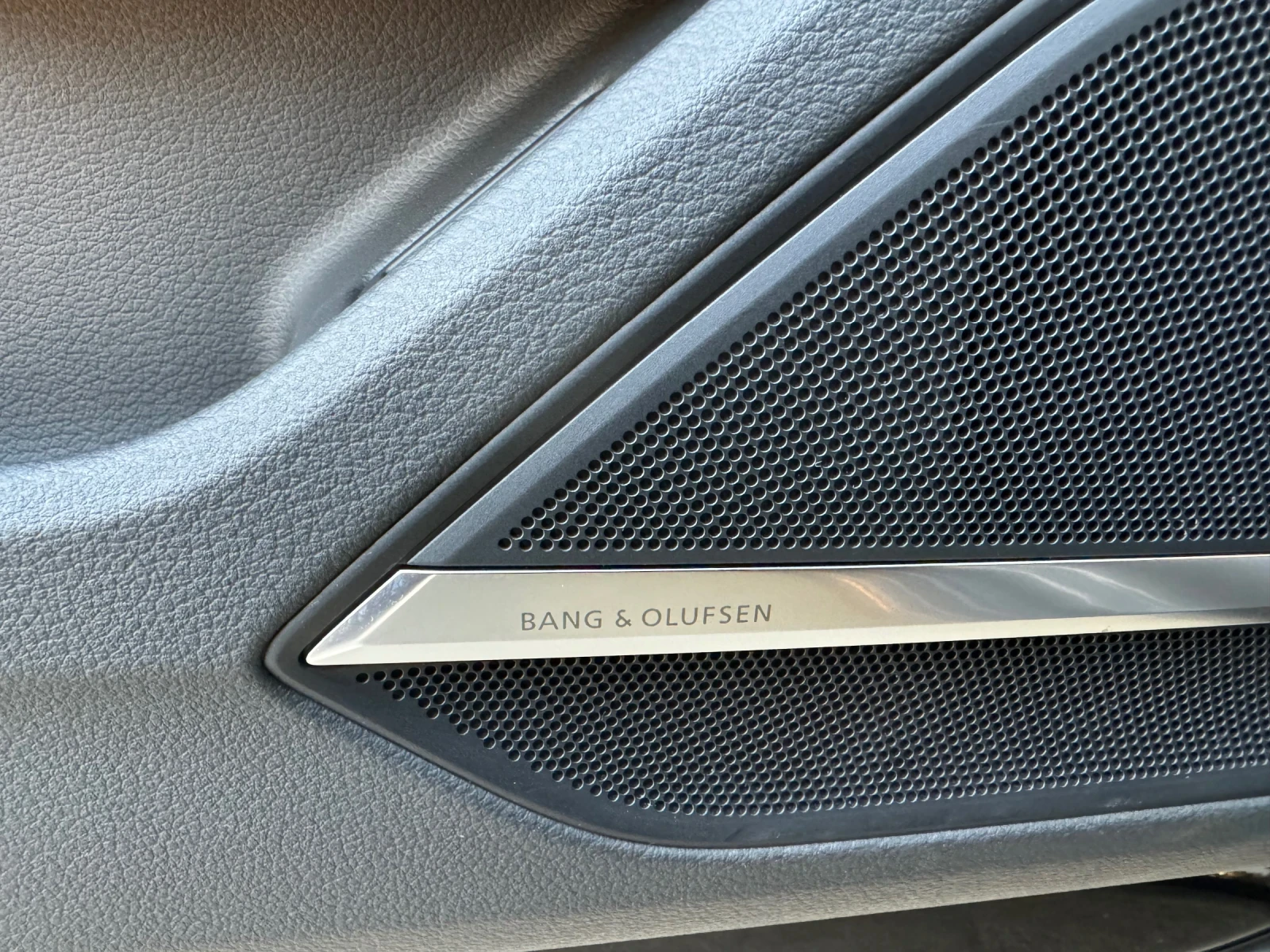 Audi A8 L *  60TFSI 4.0T  ELE HYBRID V8  FULL | Mobile.bg   12