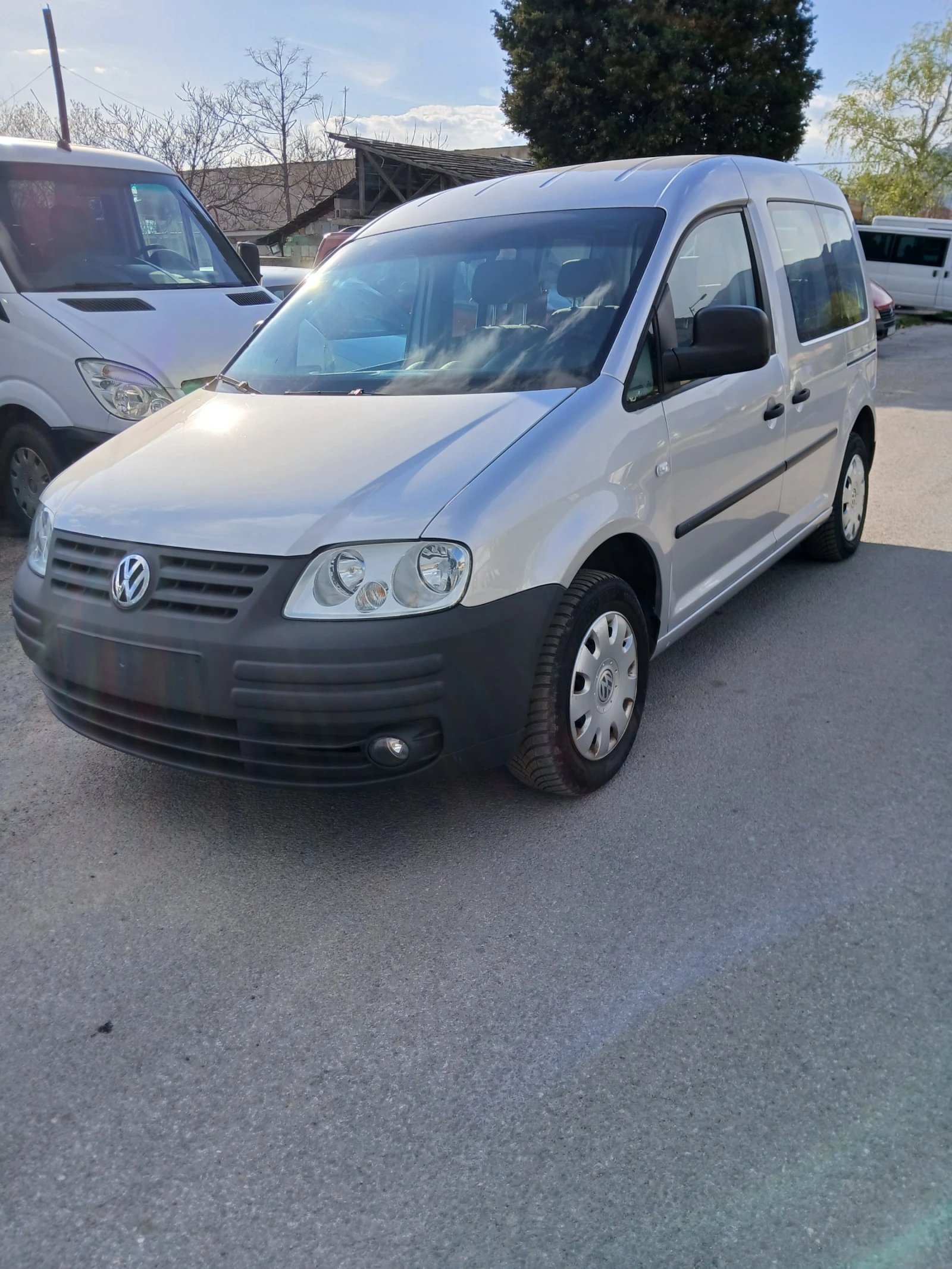 VW Caddy 1.6 102к.с 7местен  - изображение 7