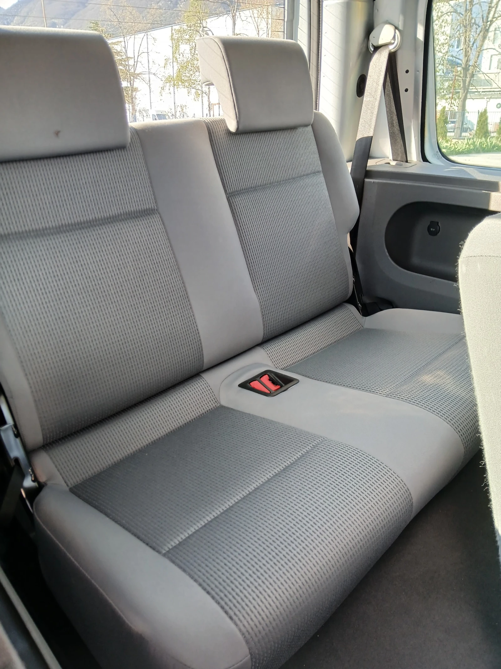 VW Caddy 1.6 102. 7  | Mobile.bg   12