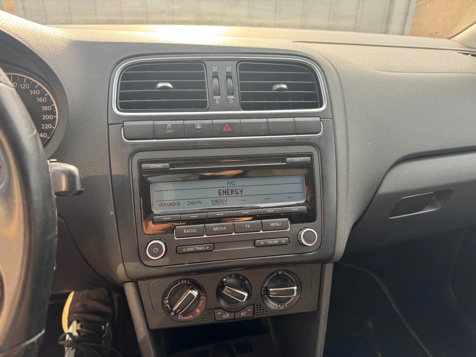VW Polo 1.2 бензин - изображение 7