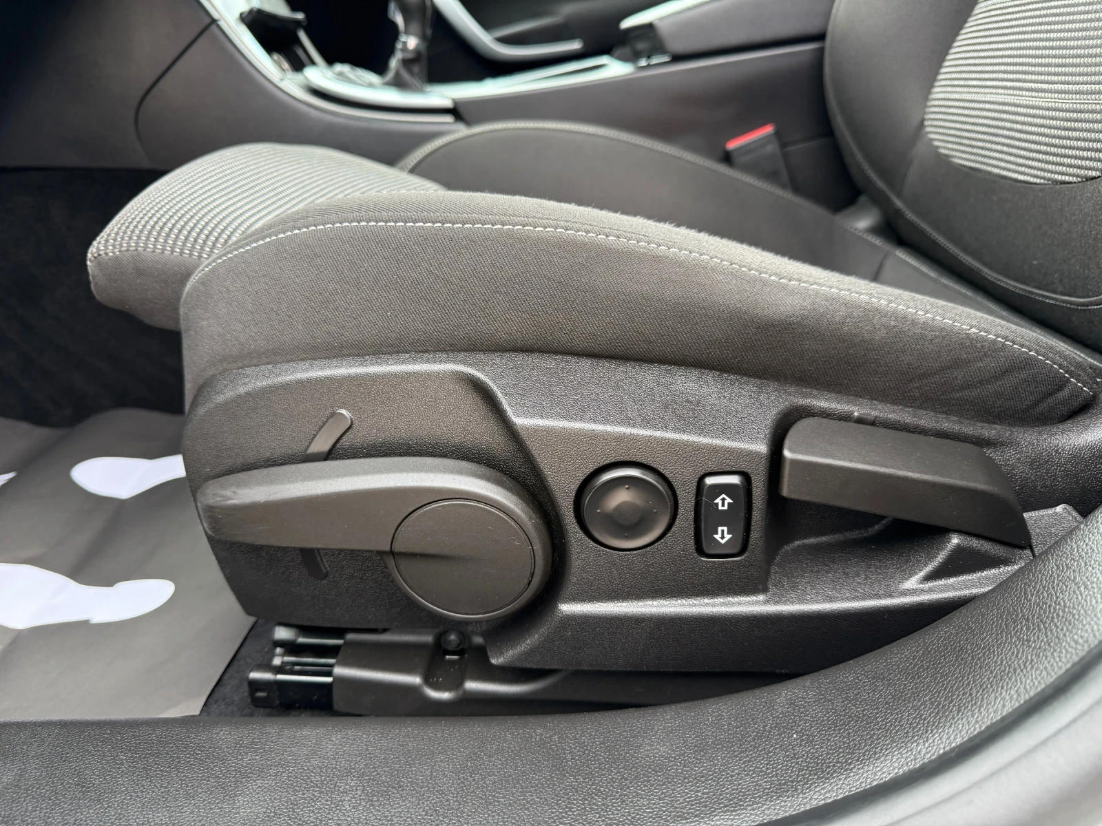 Opel Insignia 2.0 CDTi | Mobile.bg — изображение 16