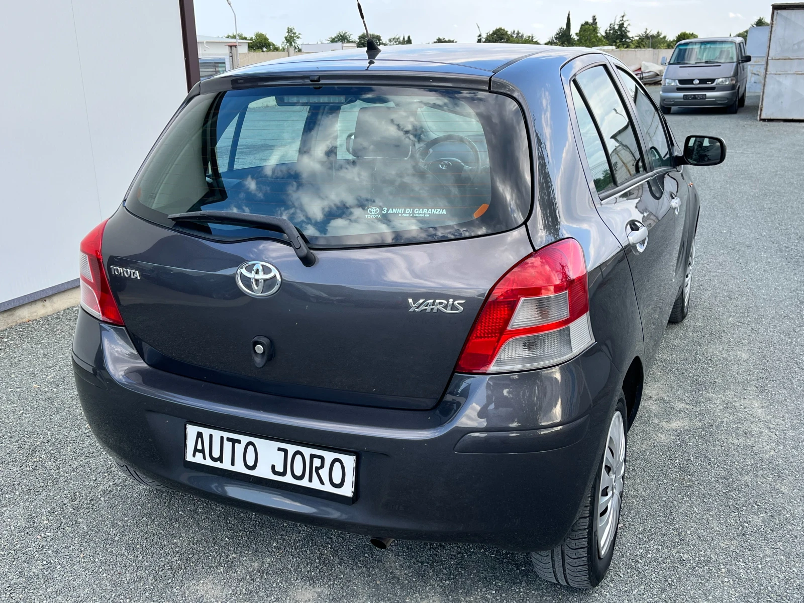 Toyota Yaris 1.3i Facelift-Газов Инжекцион - изображение 4