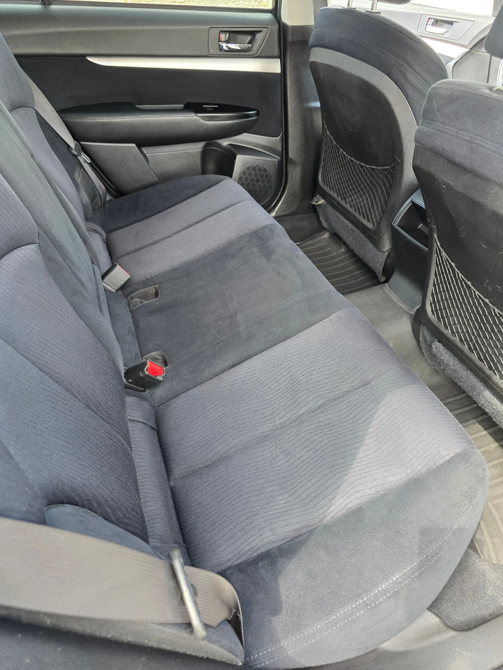 Subaru Outback 2.5 бензин 4х4 перфектна технически и визулно - изображение 9