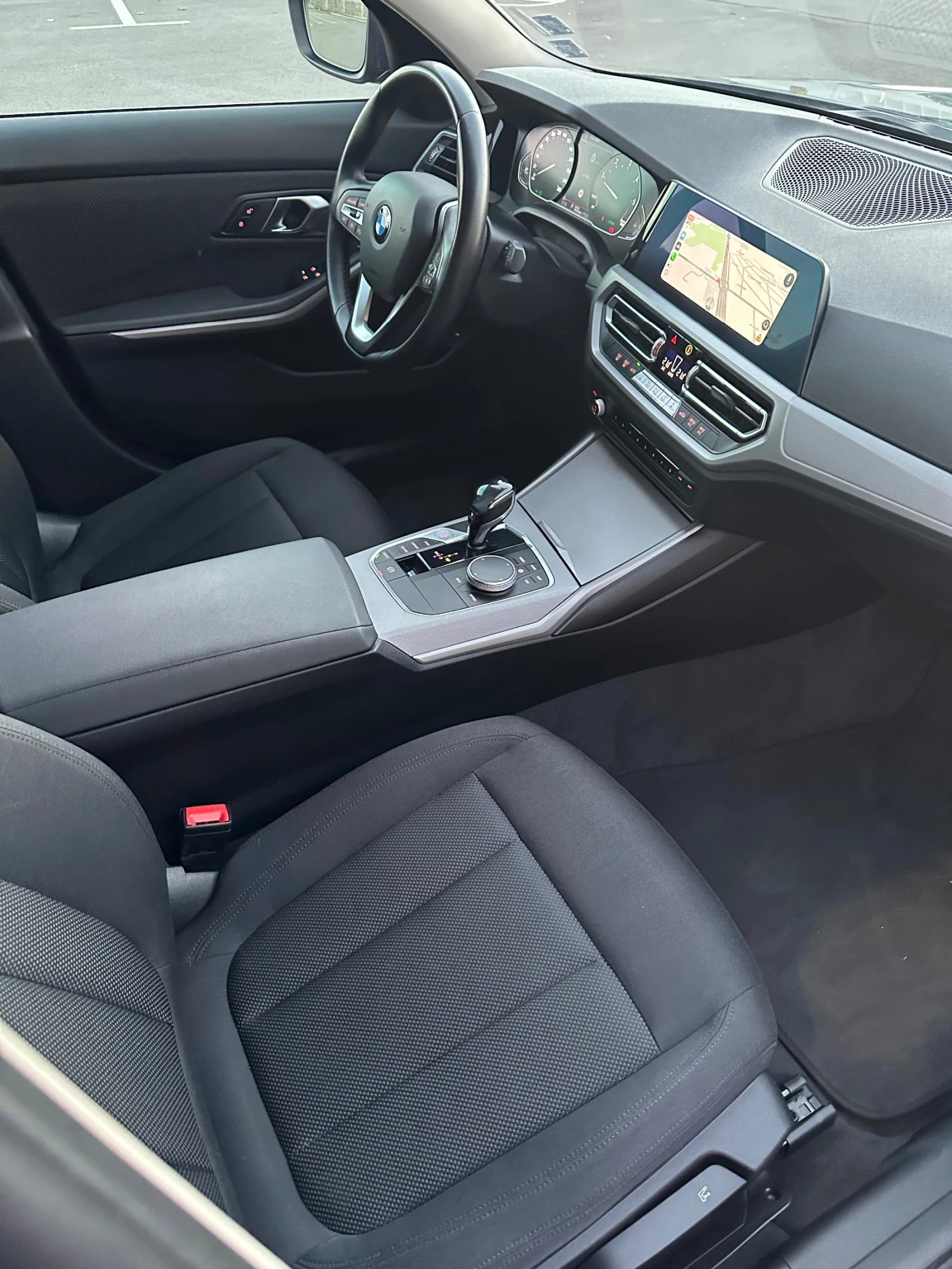 BMW 320 X-DRIVE/CARPLAY/LANE ASSIST/ТОП СЪСТОЯНИЕ - изображение 8