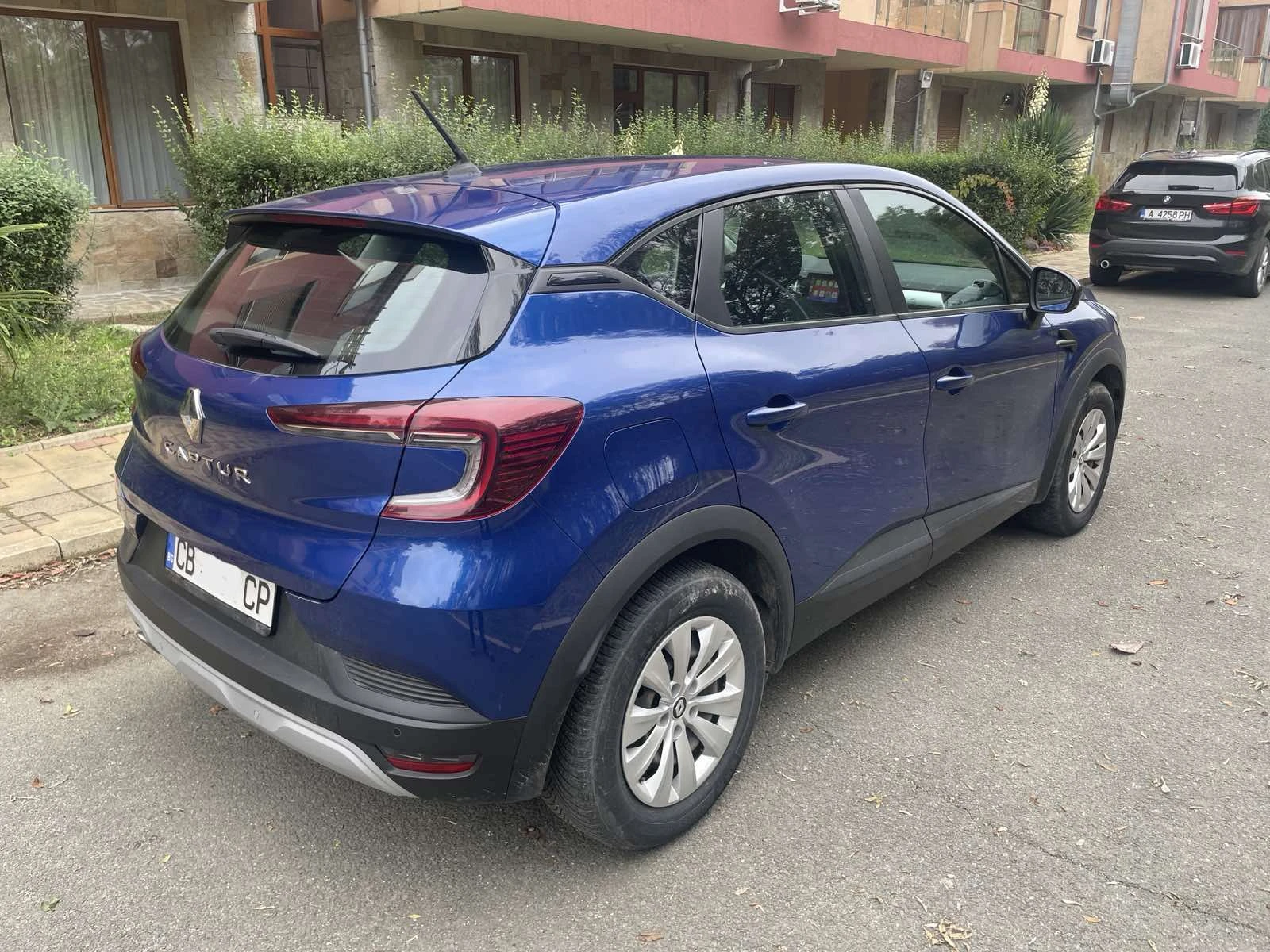 Renault Captur от РЕНО България, 1.3 TCE 140 HYBRID EDC - изображение 4