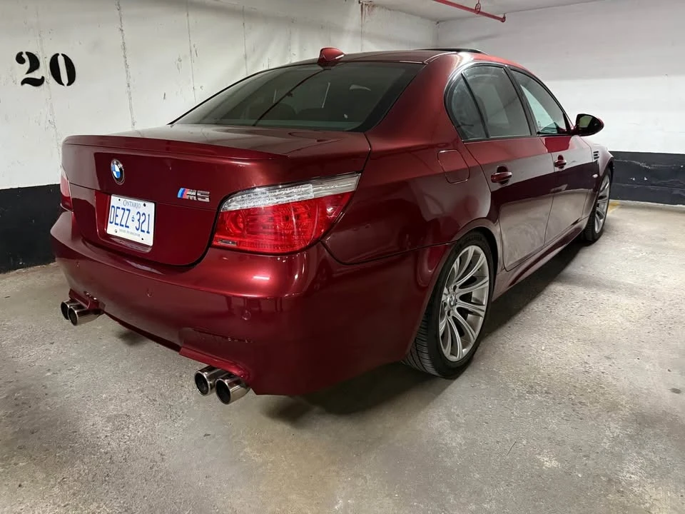 BMW M5 РЪЧКА * * CARFAX * * АВТОКРЕДИТ * *  - изображение 9