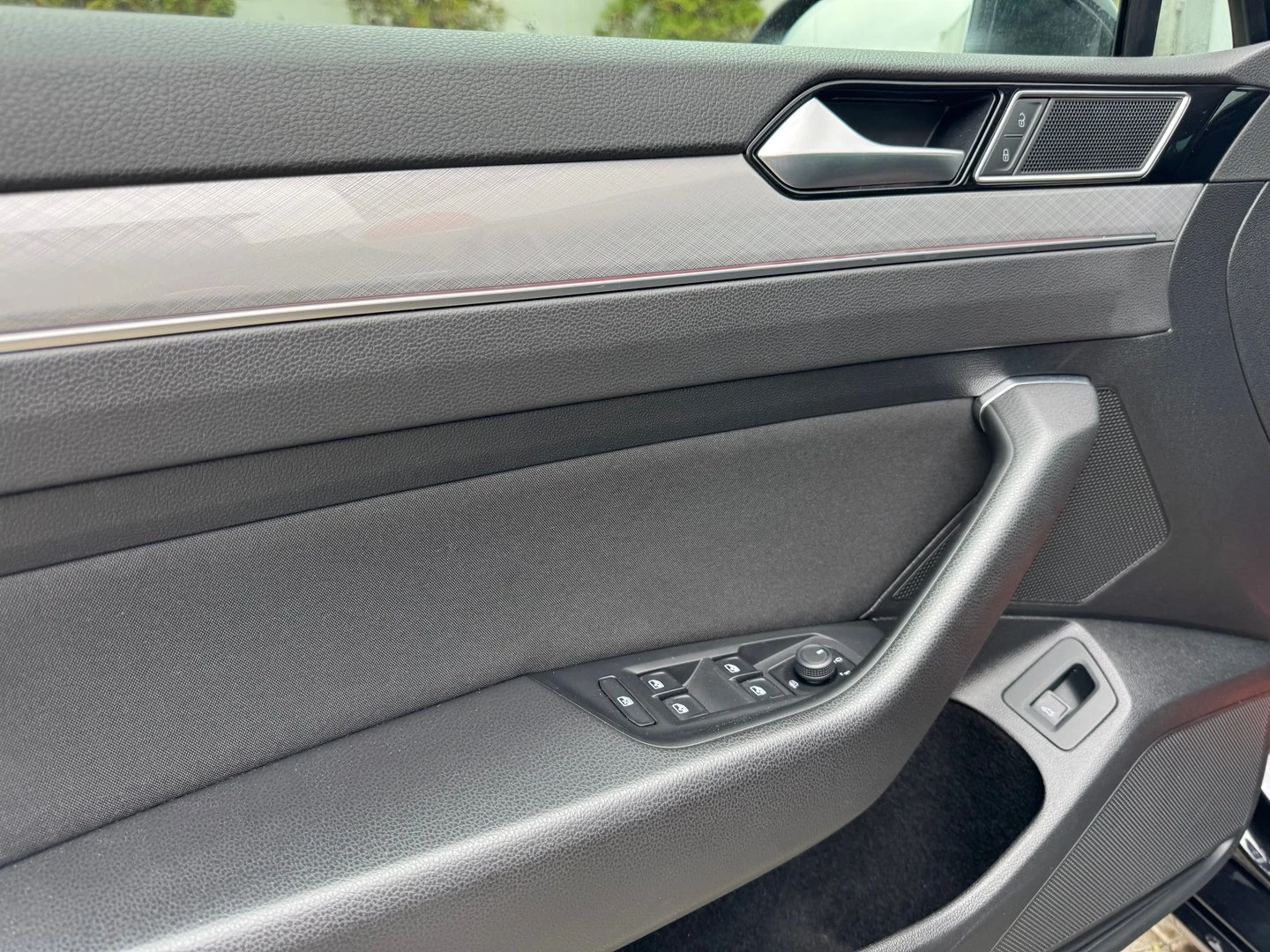 VW Passat Business 2.0 TDI SCR DSG | Mobile.bg � ����������� 14