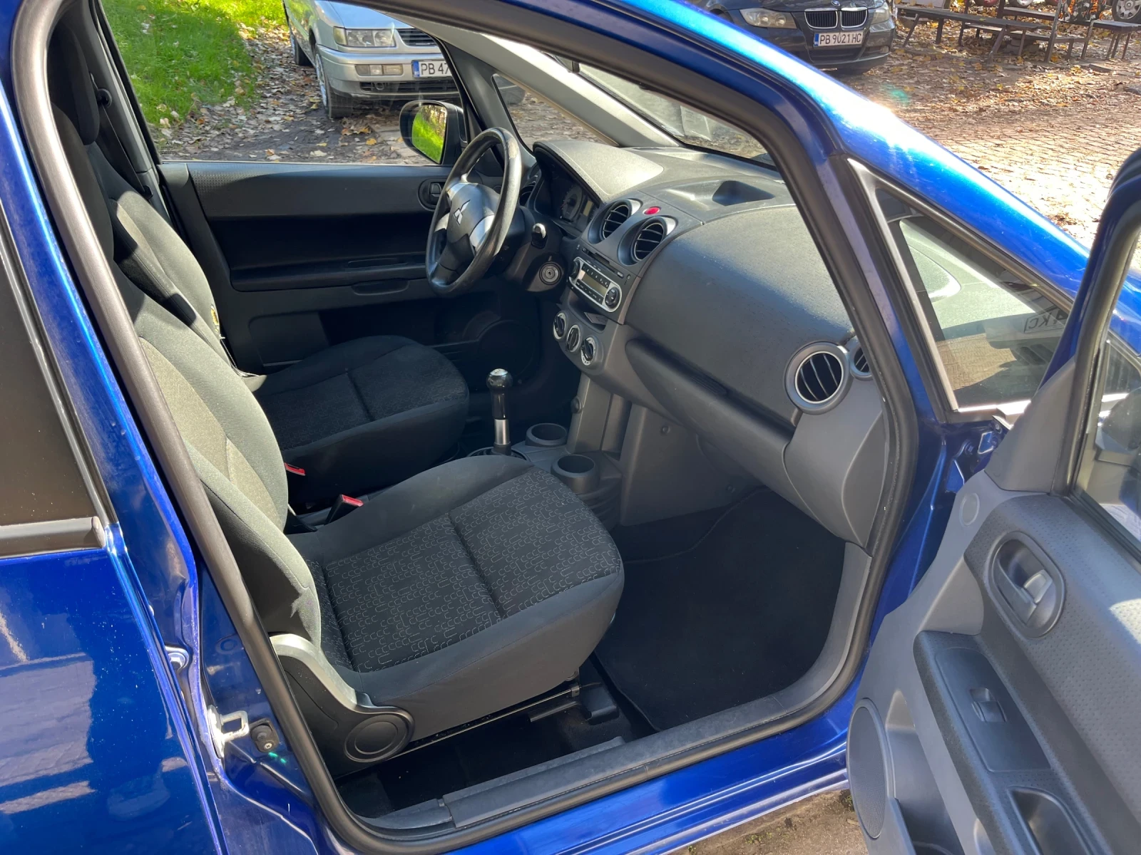 Mitsubishi Colt  - изображение 7