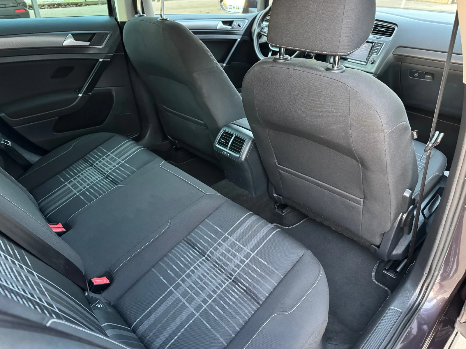 VW Golf * 2.0TDI* 150ks* HIGHLINE* , снимка 12 - Автомобили и джипове - 53829755