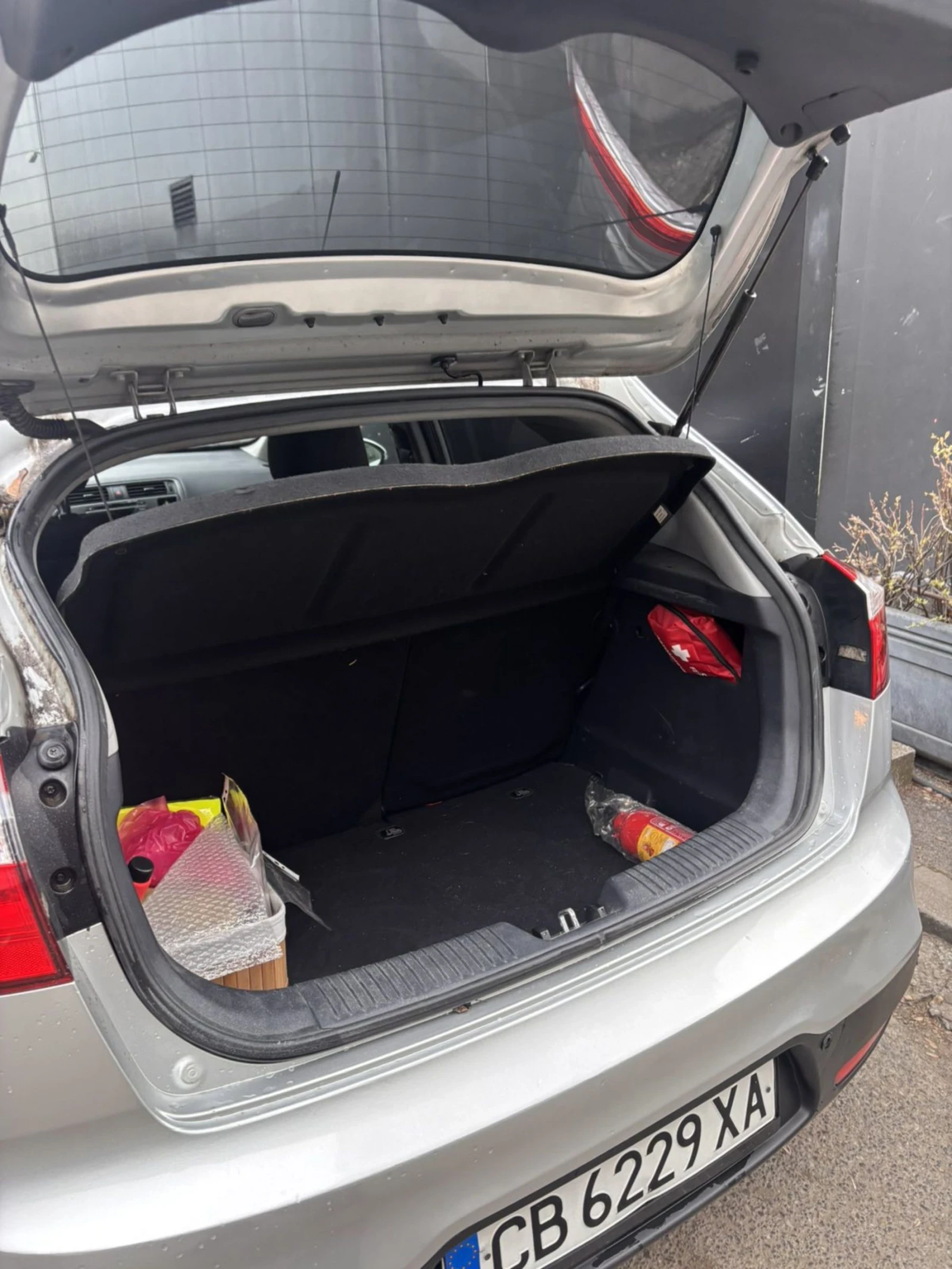 Kia Rio, снимка 13 - Автомобили и джипове - 53969620