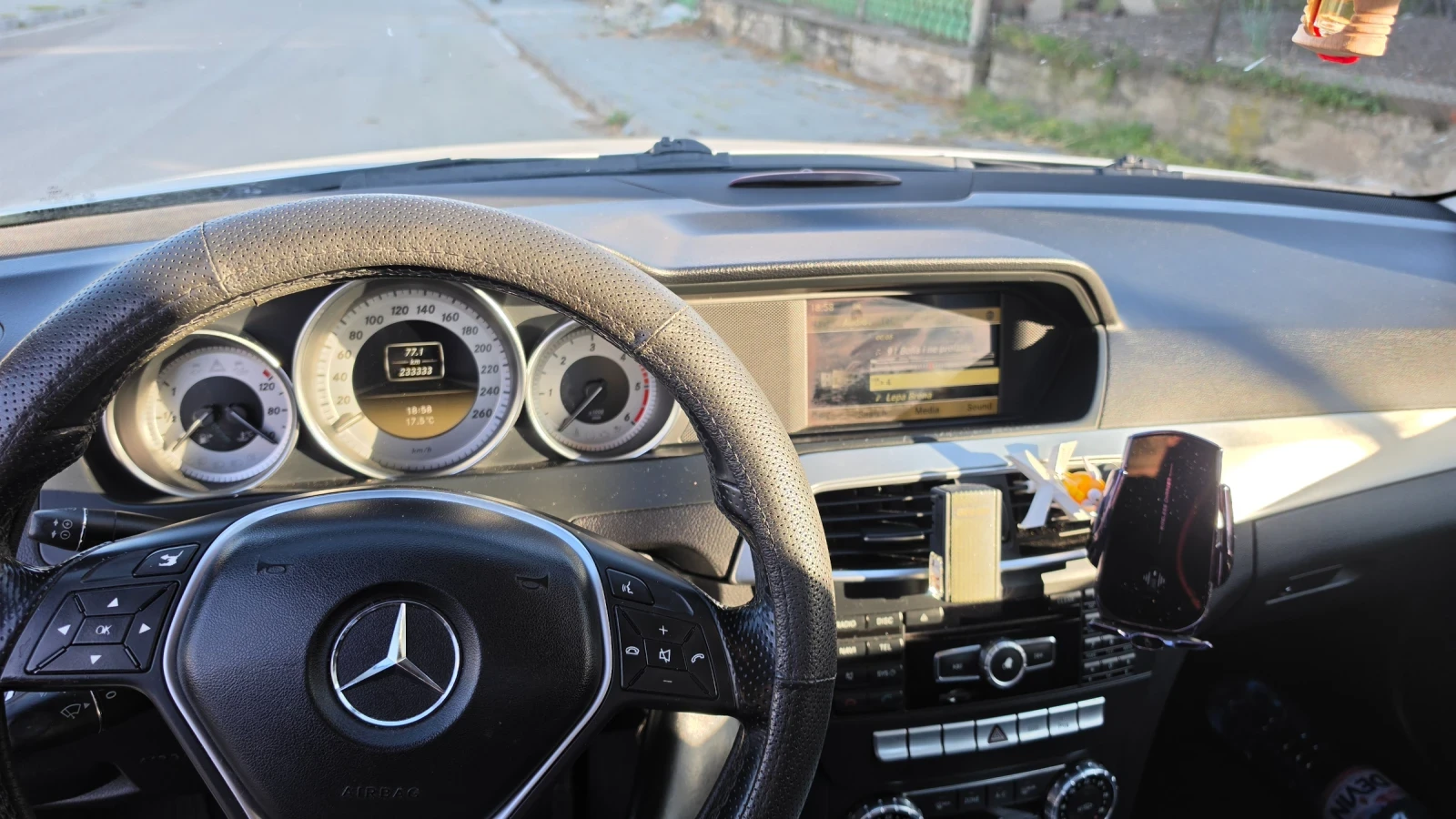 Mercedes-Benz C 220 | Mobile.bg � ����������� 15