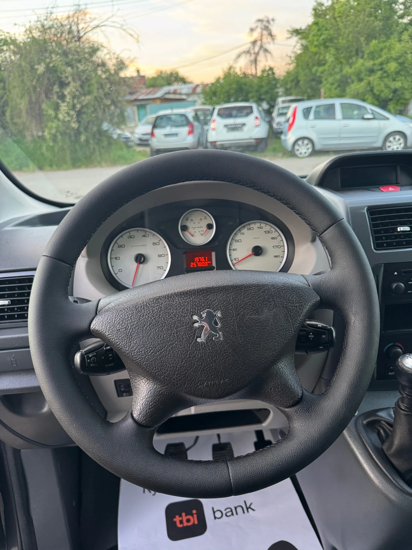 Peugeot Expert 8-Места Maxi, снимка 12 - Автомобили и джипове - 54418990