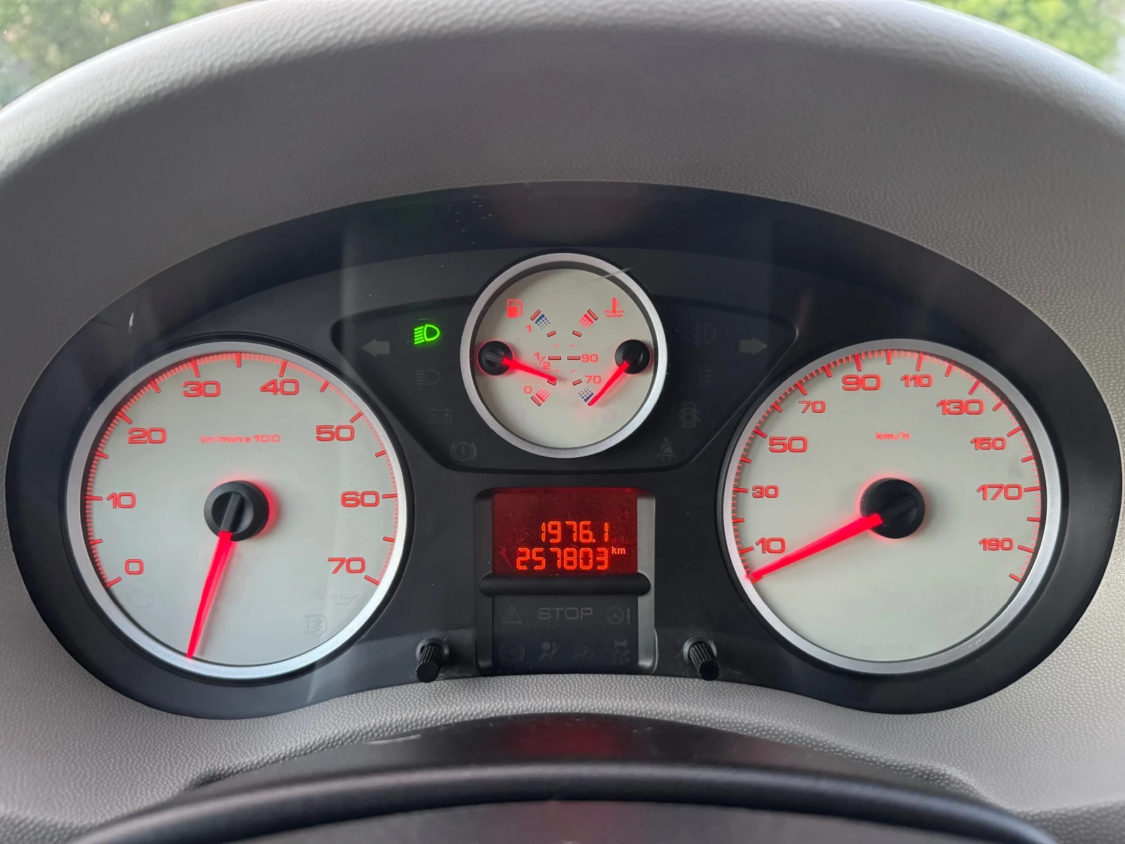 Peugeot Expert 8-Места Maxi, снимка 13 - Автомобили и джипове - 54418990