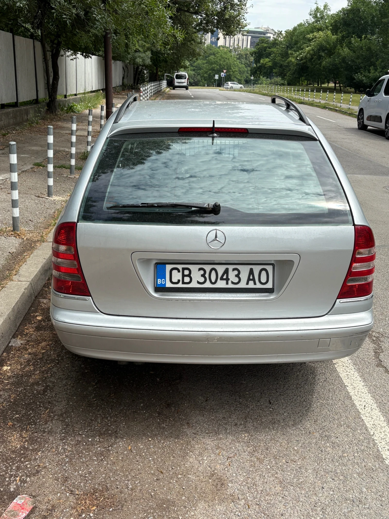 Mercedes-Benz C 320, снимка 3 - Автомобили и джипове - 54832205