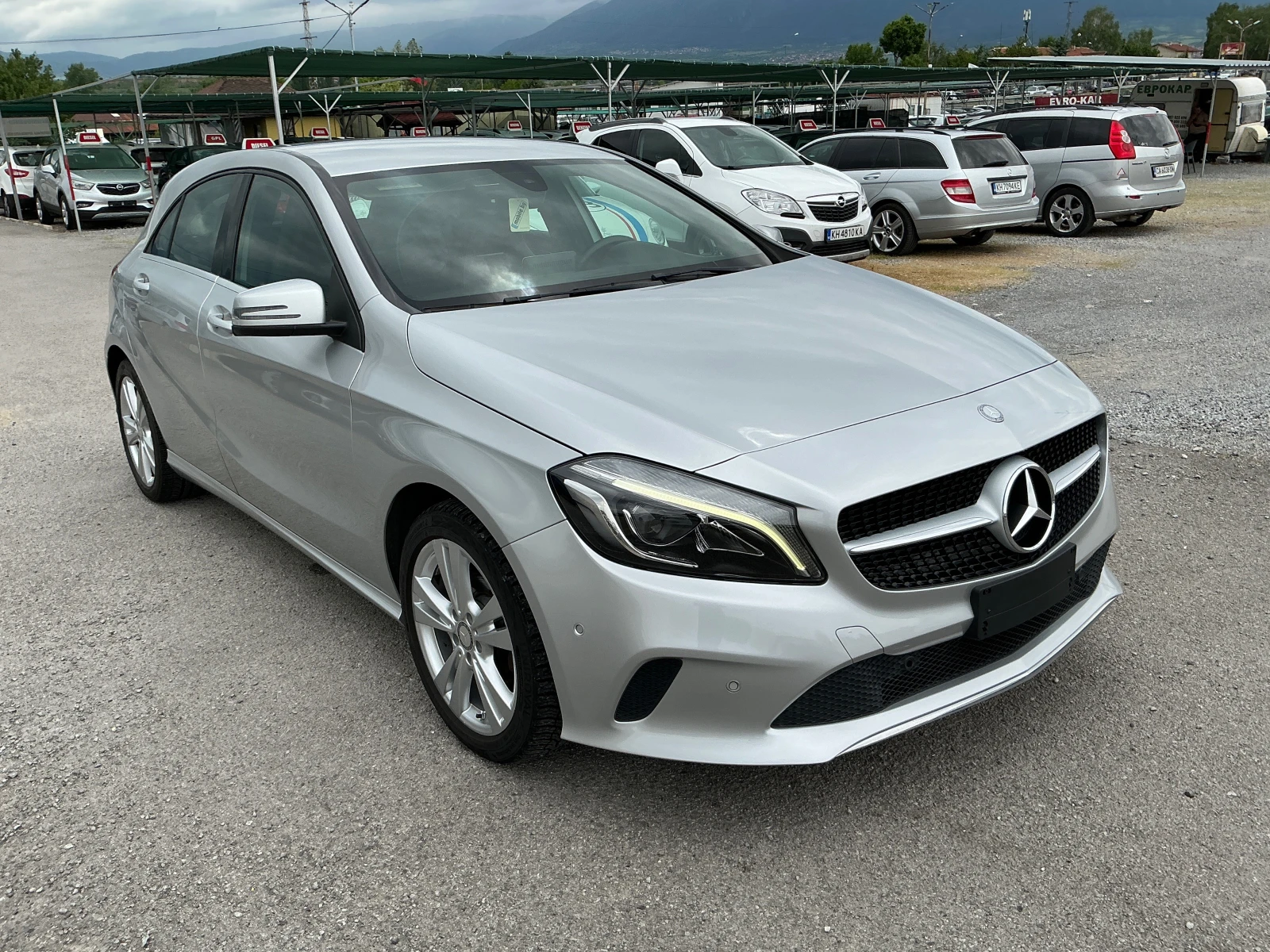 Mercedes-Benz A 180 CDI, снимка 2 - Автомобили и джипове - 54642538