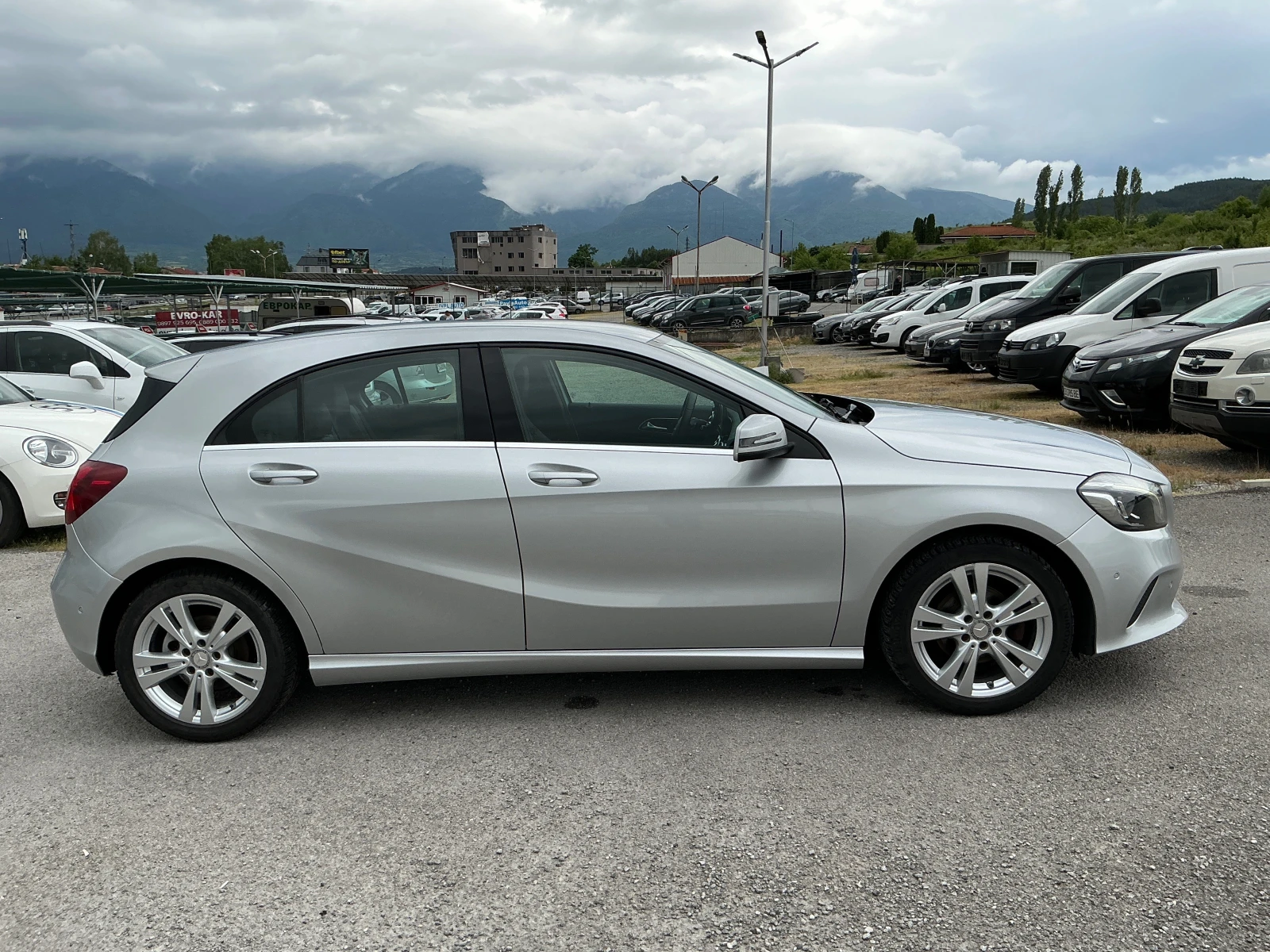 Mercedes-Benz A 180 CDI, снимка 4 - Автомобили и джипове - 54642538