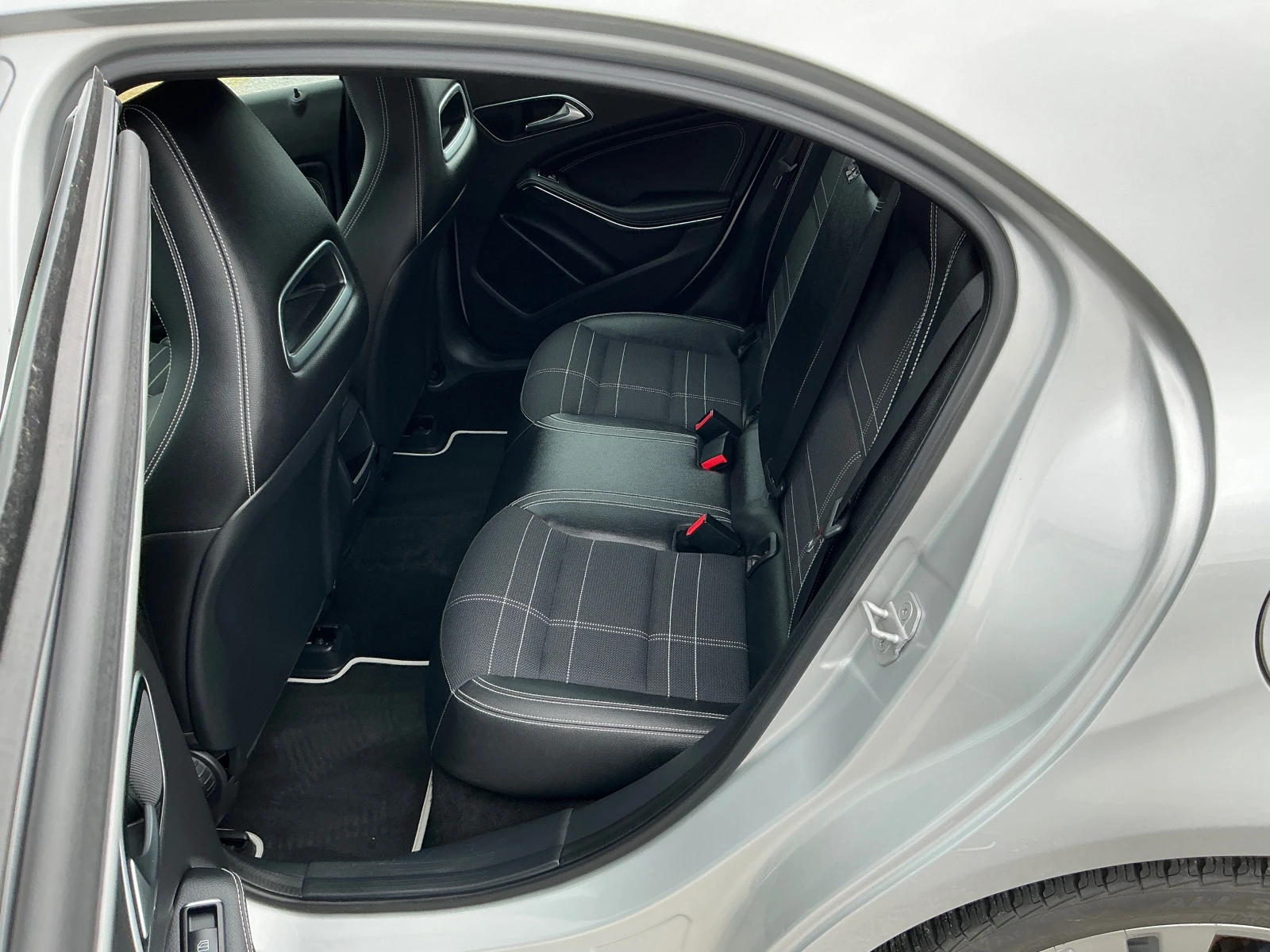 Mercedes-Benz A 180 CDI, снимка 15 - Автомобили и джипове - 54642538