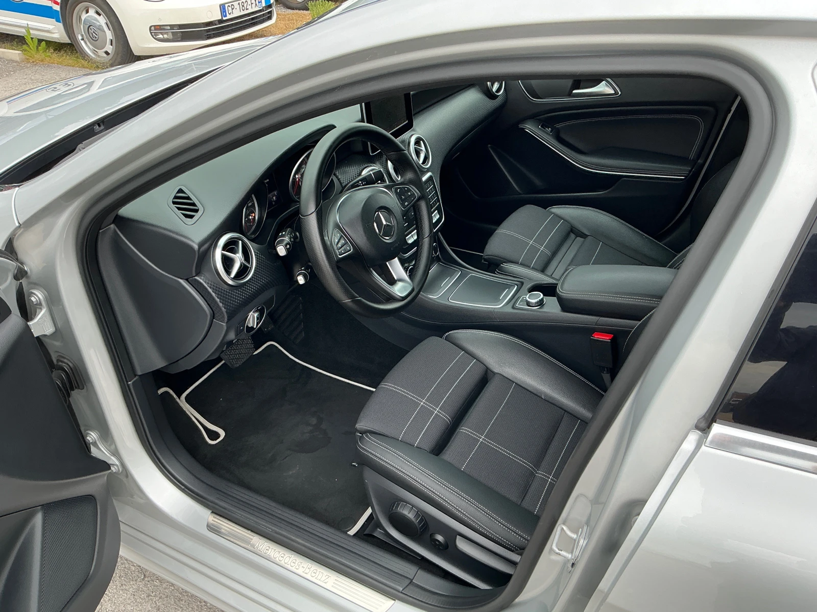 Mercedes-Benz A 180 CDI, снимка 13 - Автомобили и джипове - 54642538