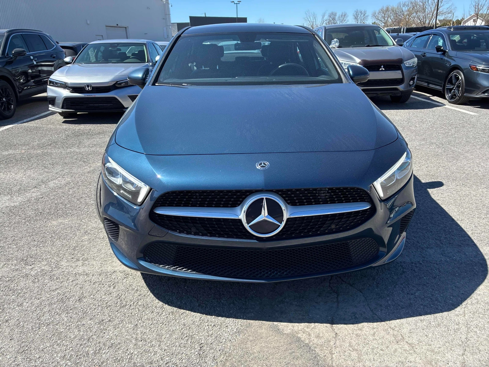 Mercedes-Benz A 220 CARFAX * АВТО КРЕДИТ * ПРОГНОЗНА ЦЕНА ДО БГ * , снимка 2 - Автомобили и джипове - 54692060
