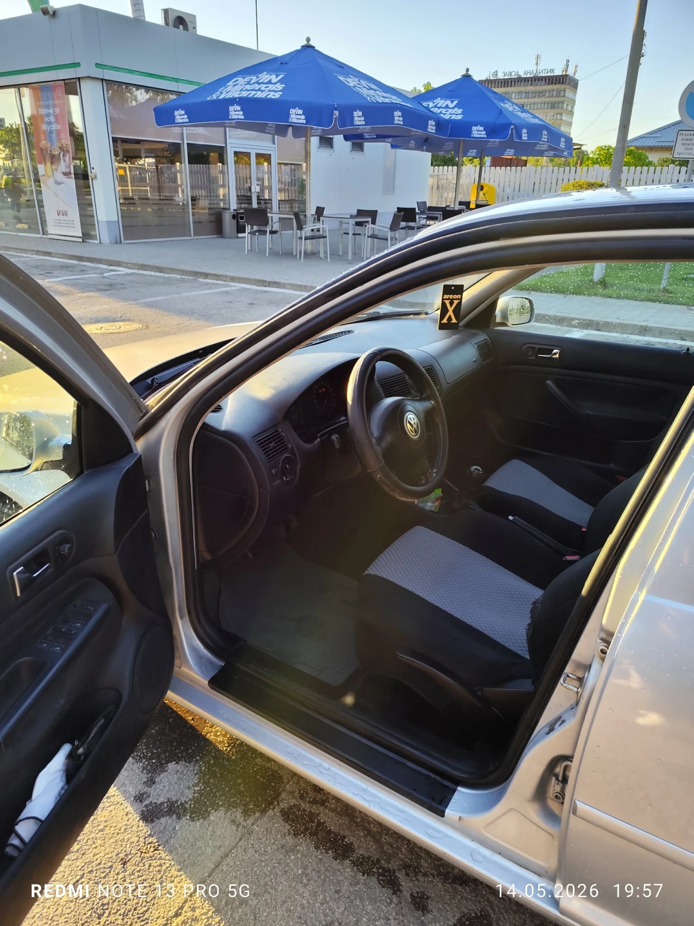 VW Golf, снимка 5 - Автомобили и джипове - 54811534