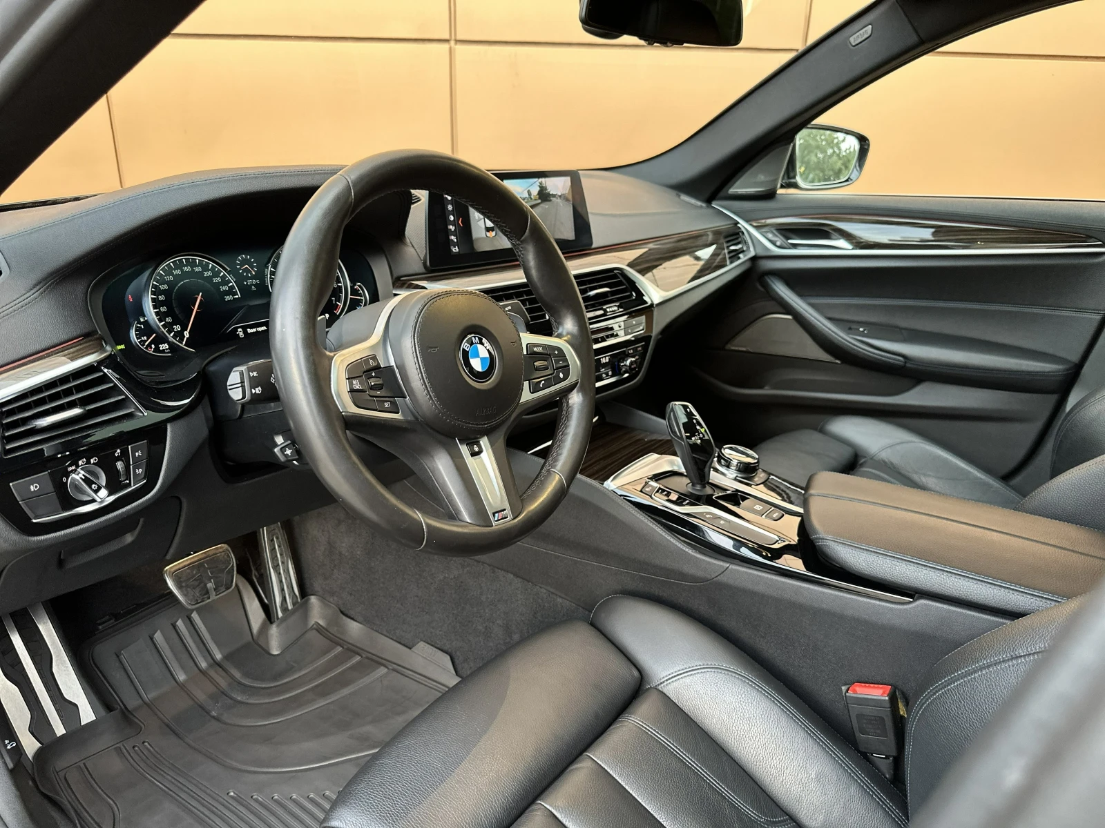 BMW 540 i xDrive, снимка 9 - Автомобили и джипове - 55082257