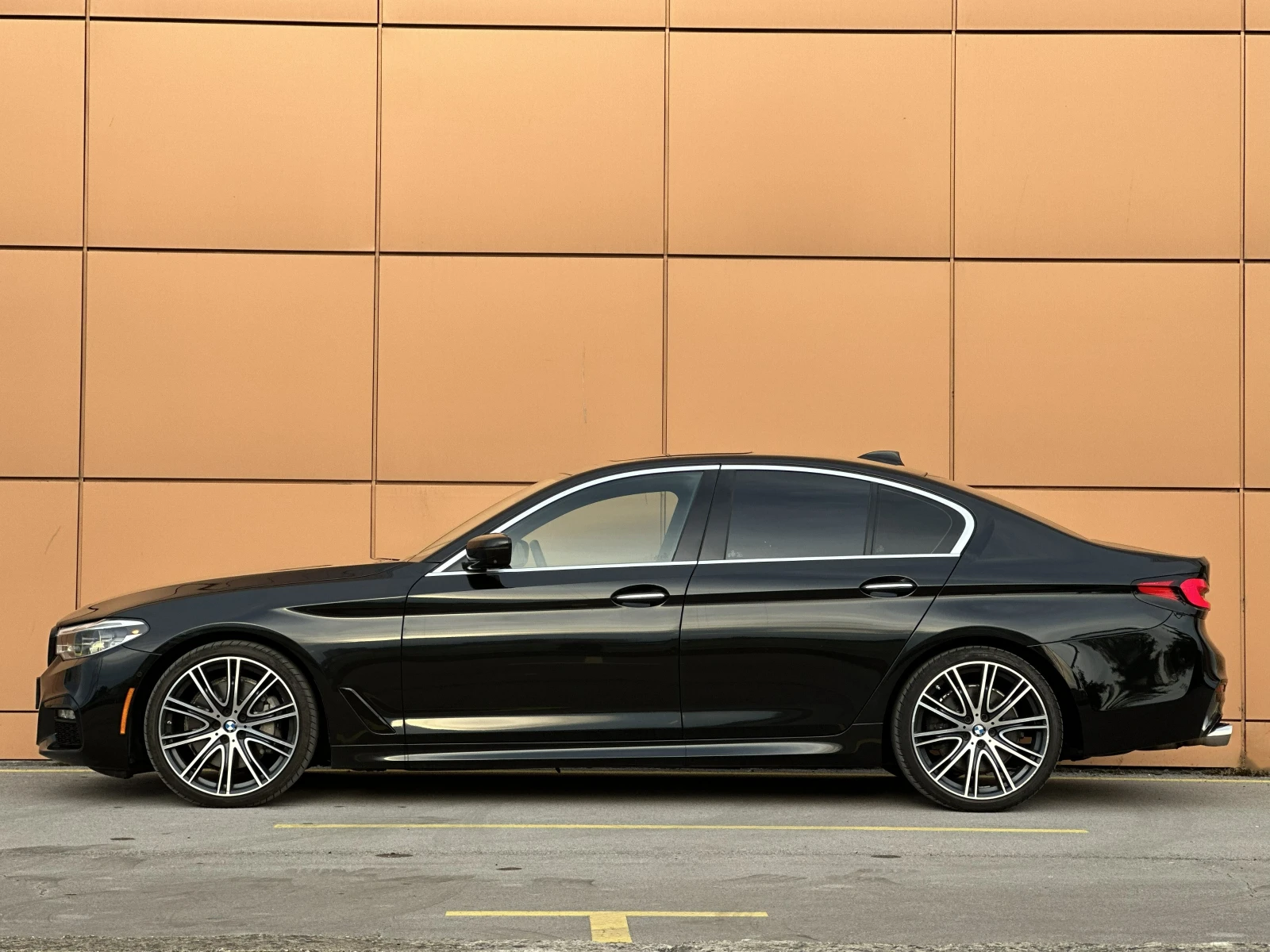 BMW 540 i xDrive, снимка 8 - Автомобили и джипове - 55082257
