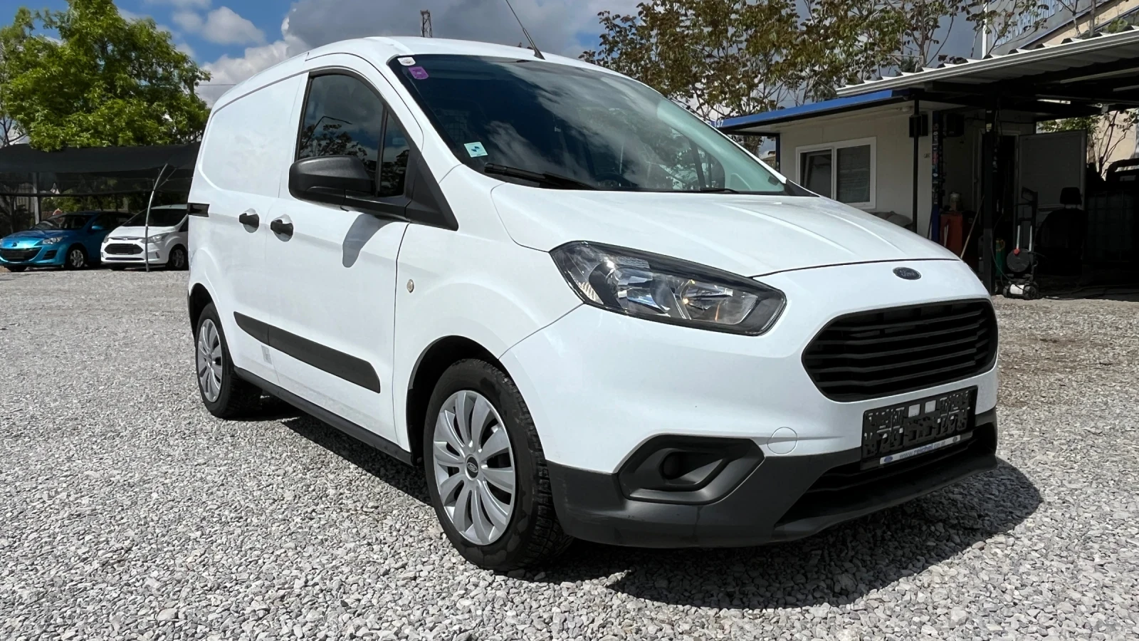Ford Courier 1.0 turbo 100 kc, снимка 2 - Автомобили и джипове - 55136434