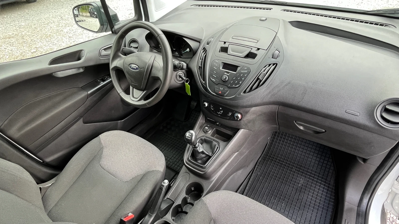 Ford Courier 1.0 turbo 100 kc, снимка 9 - Автомобили и джипове - 55136434