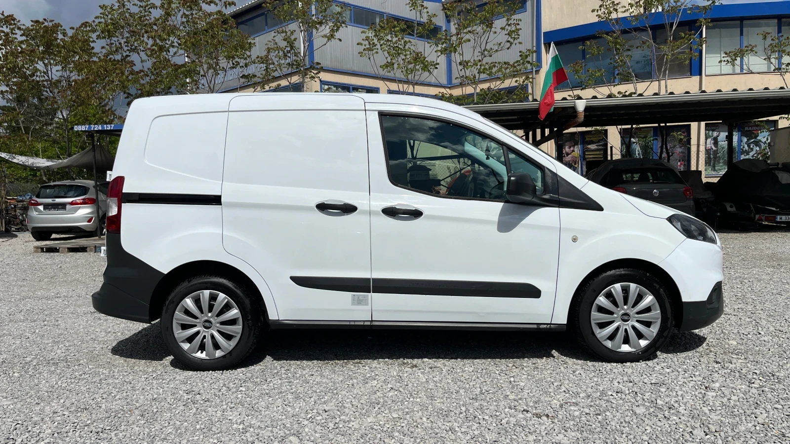 Ford Courier 1.0 turbo 100 kc, снимка 4 - Автомобили и джипове - 55136434