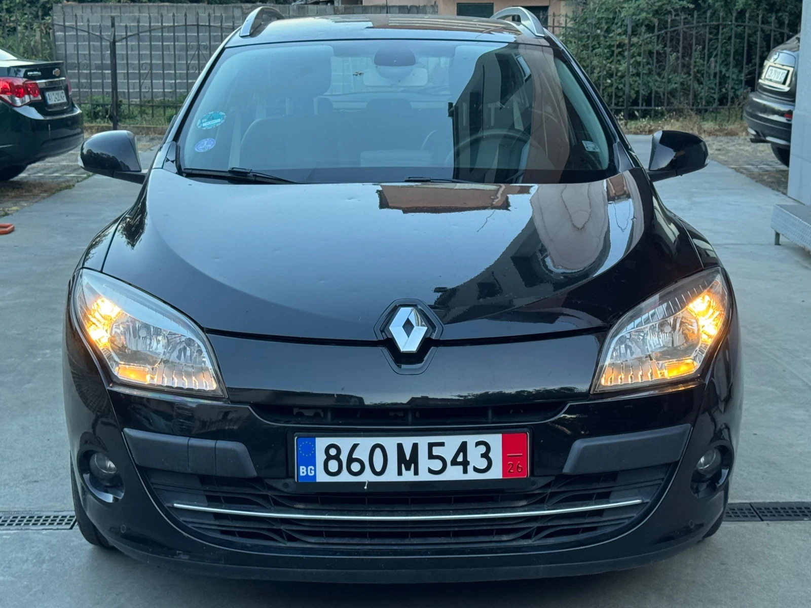 Renault Megane Bose Edition , снимка 2 - Автомобили и джипове - 55306559