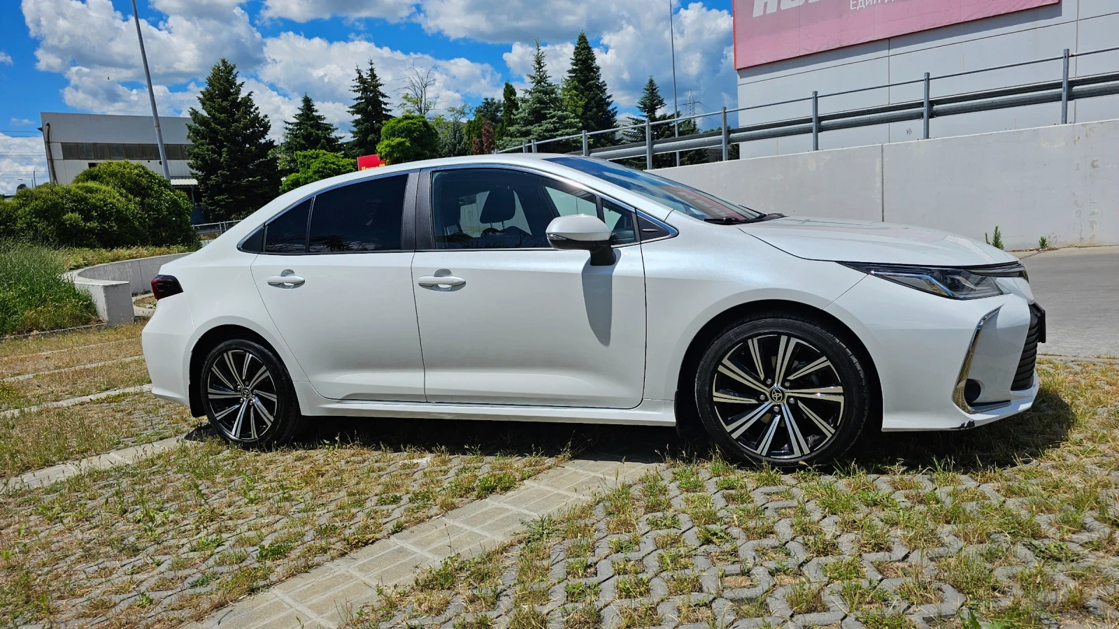 Toyota Corolla | Mobile.bg � ����������� 4