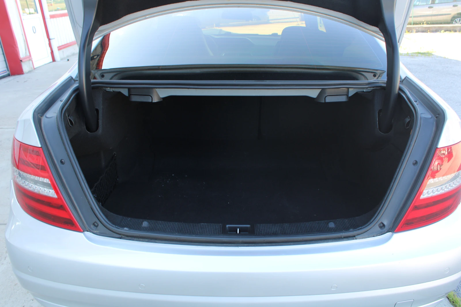 Mercedes-Benz C 220, снимка 14 - Автомобили и джипове - 55628960