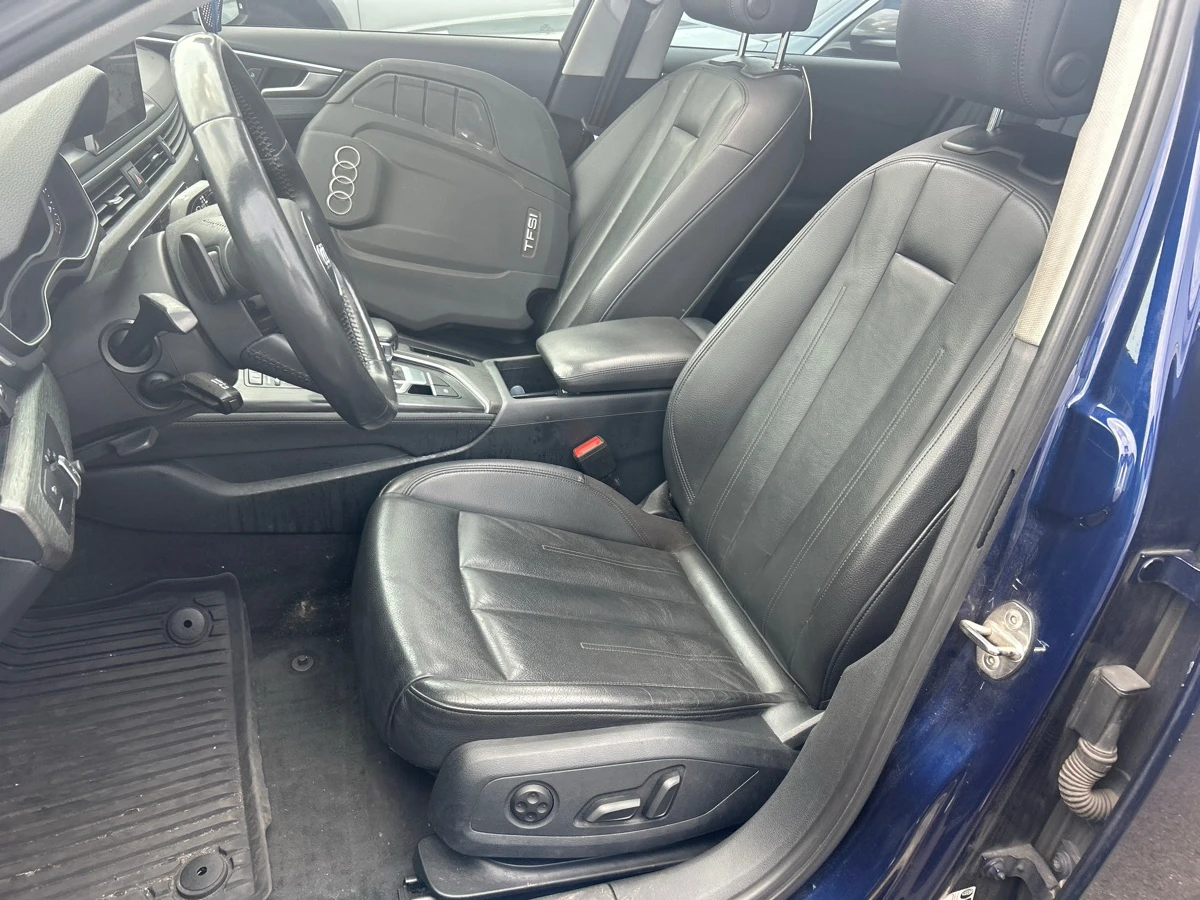 Audi A4 Premium Plus * Distronic, снимка 6 - Автомобили и джипове - 55642330