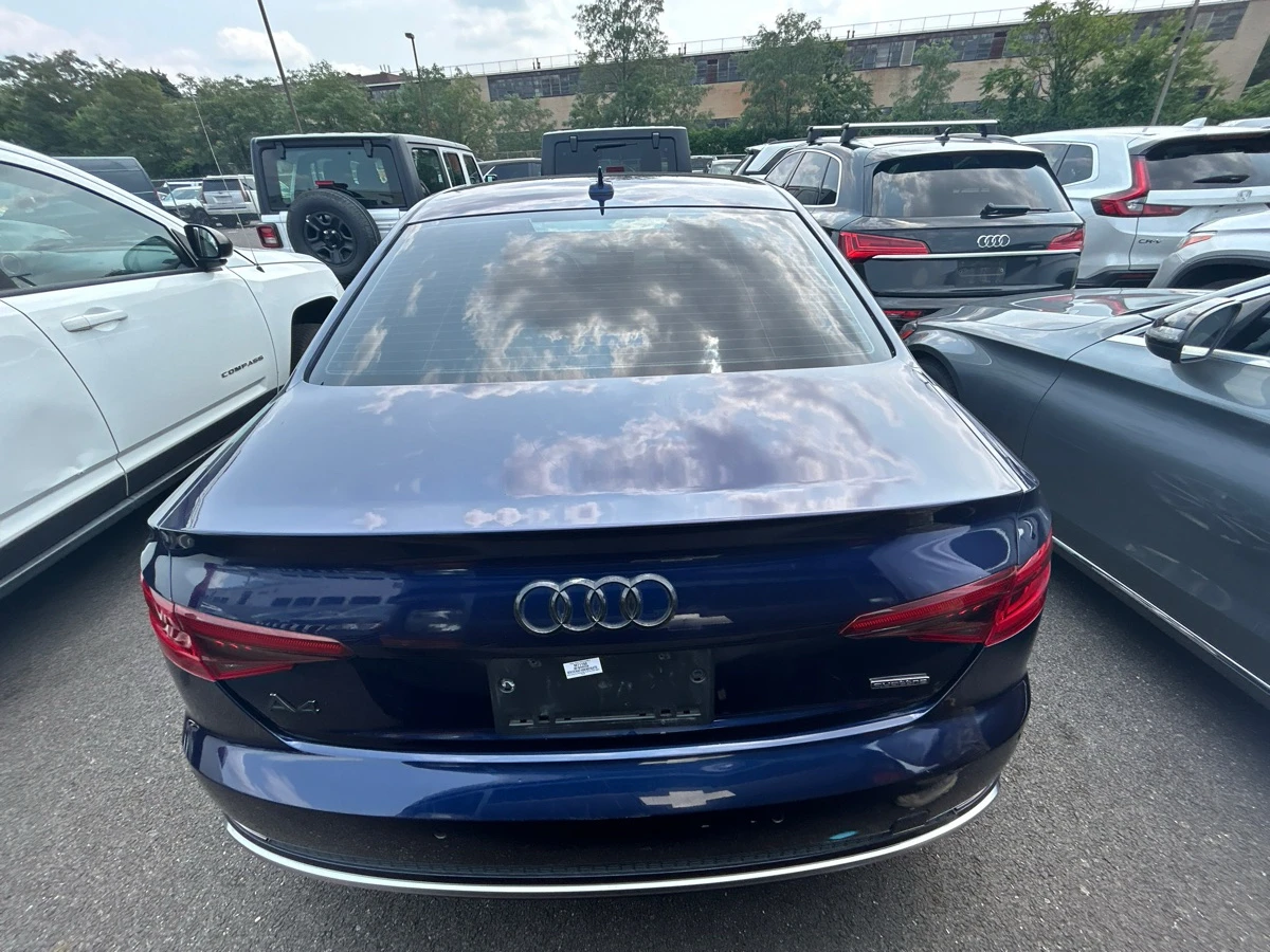 Audi A4 Premium Plus * Distronic, снимка 4 - Автомобили и джипове - 55642330