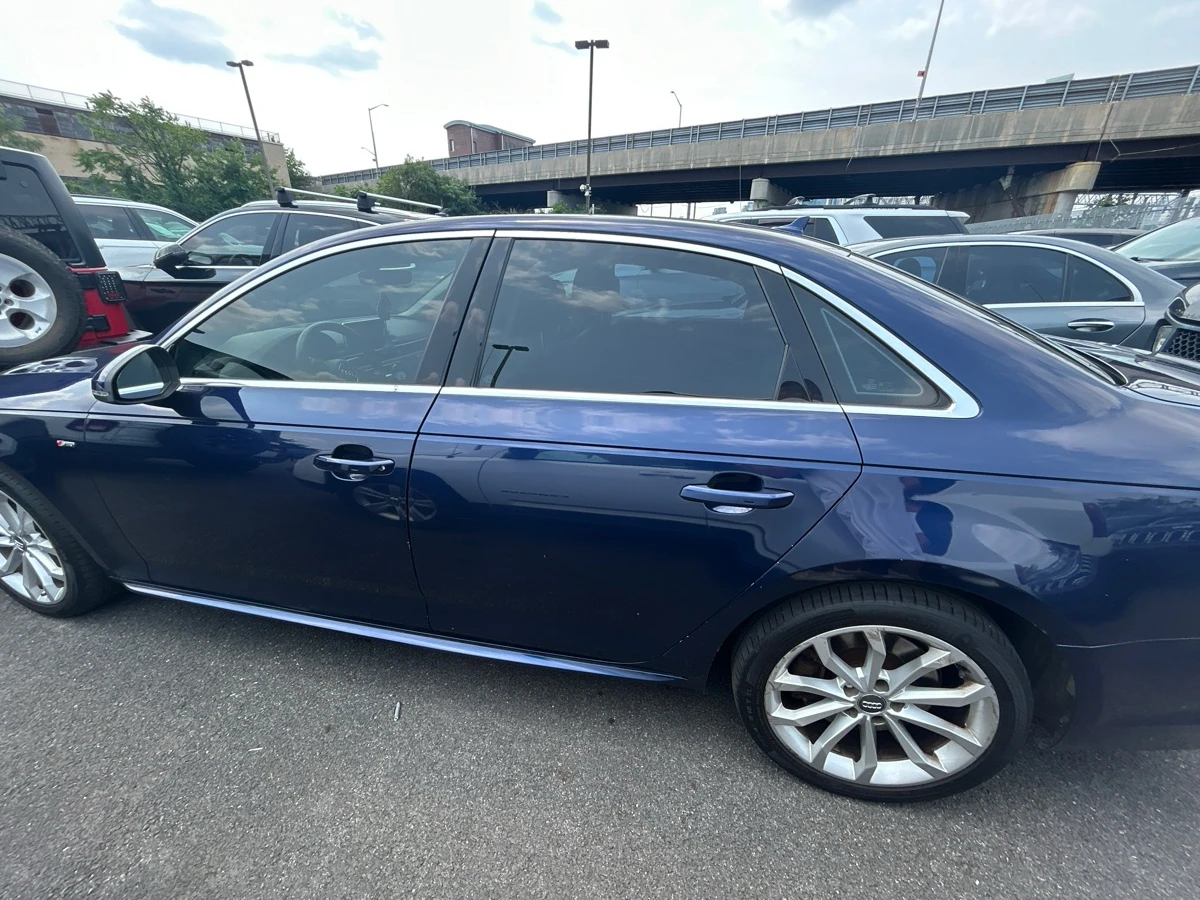 Audi A4 Premium Plus * Distronic, снимка 3 - Автомобили и джипове - 55642330