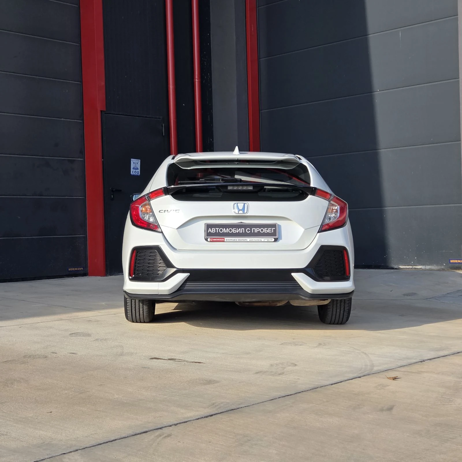 Honda Civic 1.0 VTEC TURBO Comfort MT, снимка 6 - Автомобили и джипове - 55817331