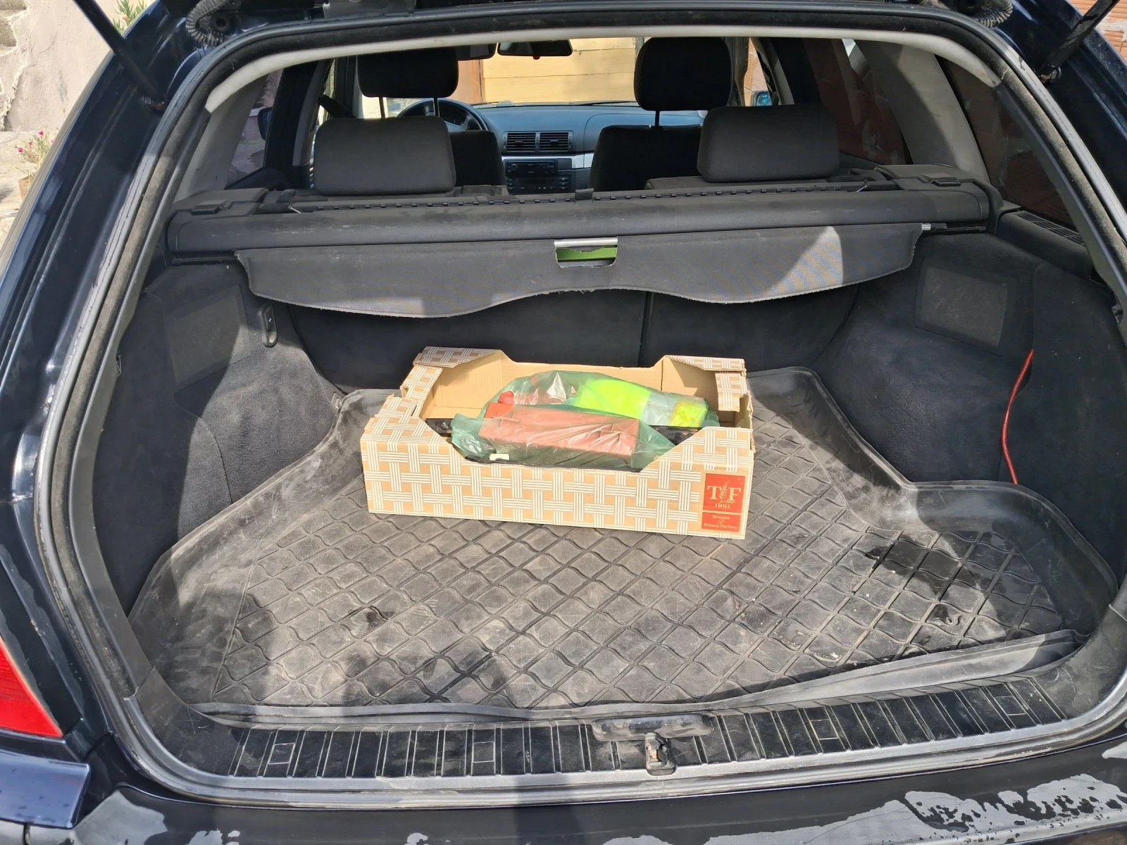 BMW 320 2.0d 150, снимка 11 - Автомобили и джипове - 56038930