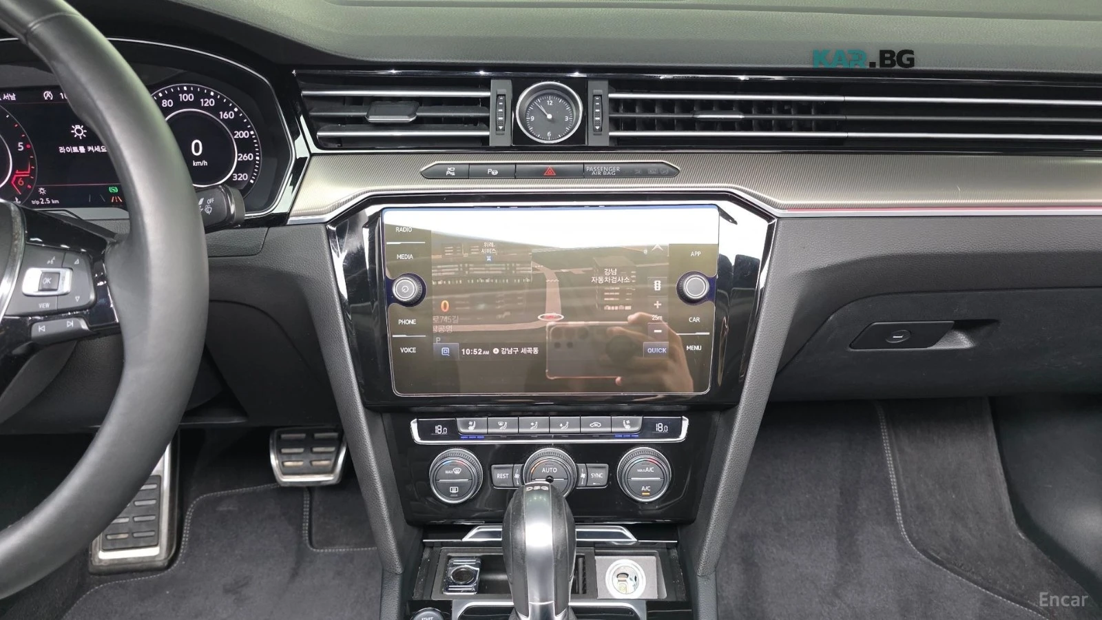 VW Arteon PRESTIGE* ОБДУХВАНЕ* 360 КАМЕРА* ПАМЕТ* ПАНО, снимка 13 - Автомобили и джипове - 56292125