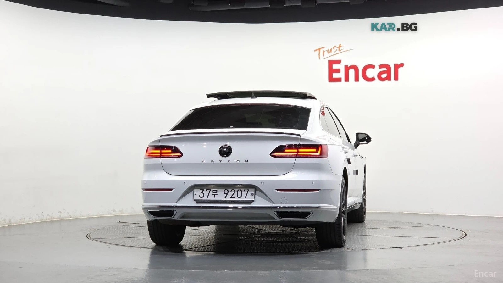 VW Arteon PRESTIGE* ОБДУХВАНЕ* 360 КАМЕРА* ПАМЕТ* ПАНО, снимка 4 - Автомобили и джипове - 56292125
