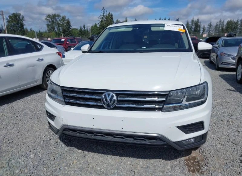 VW Tiguan SEL 2.0 4X4* , снимка 1 - Автомобили и джипове - 48025237