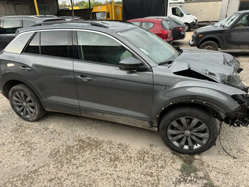 VW T-Roc 1000, снимка 3 - Автомобили и джипове - 53010246