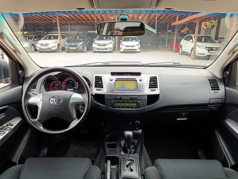 Toyota Hilux 3.0 D4D* 4X4* БАВНИ* БЛОКАЖ* АВТОМАТИК* ИТАЛИЯ* , снимка 11 - Автомобили и джипове - 52014504