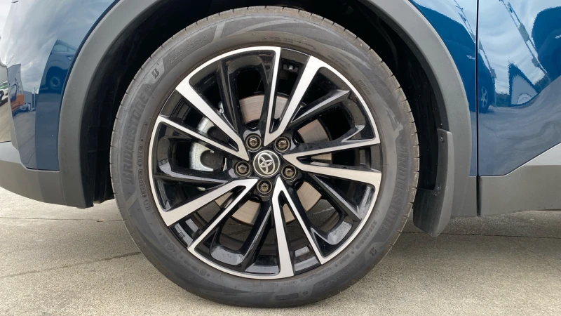 Toyota C-HR 2.0 HEV AWD CLASSY, снимка 14 - Автомобили и джипове - 52323959