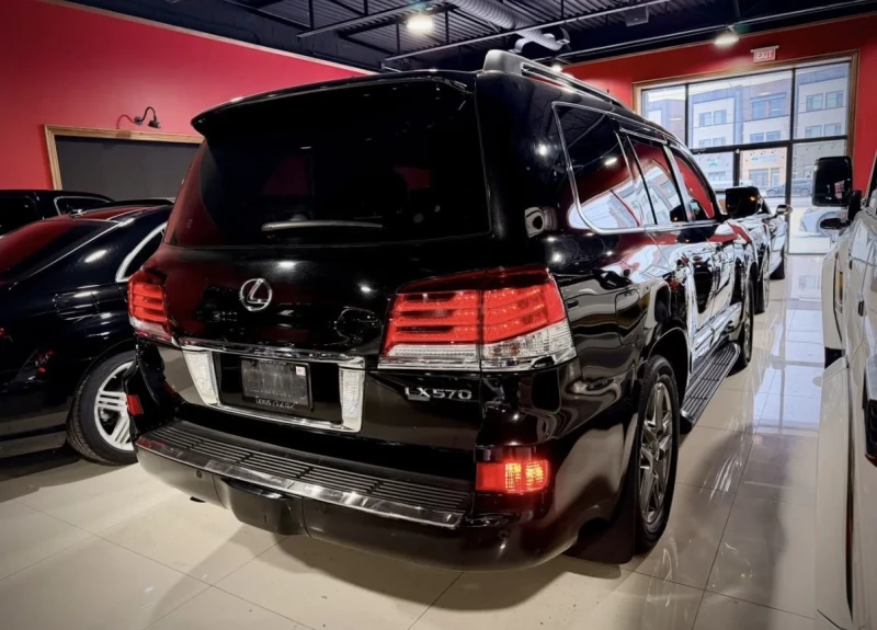 Lexus LX 570 7 МЕСТА * БЕЗ ИНЦИДЕНТИ * АДАПТИВНО ОКАЧВАНЕ * 4WD, снимка 3 - Автомобили и джипове - 53528541